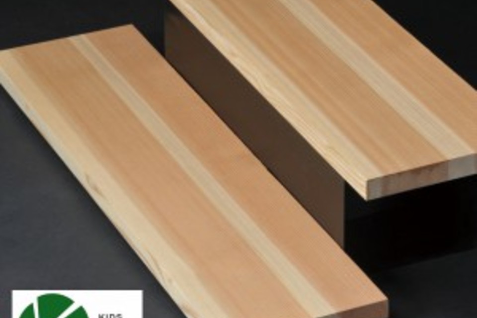 階段材（巾接ぎ材）の画像