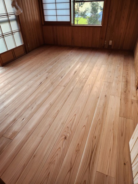 フローリング施工例の画像